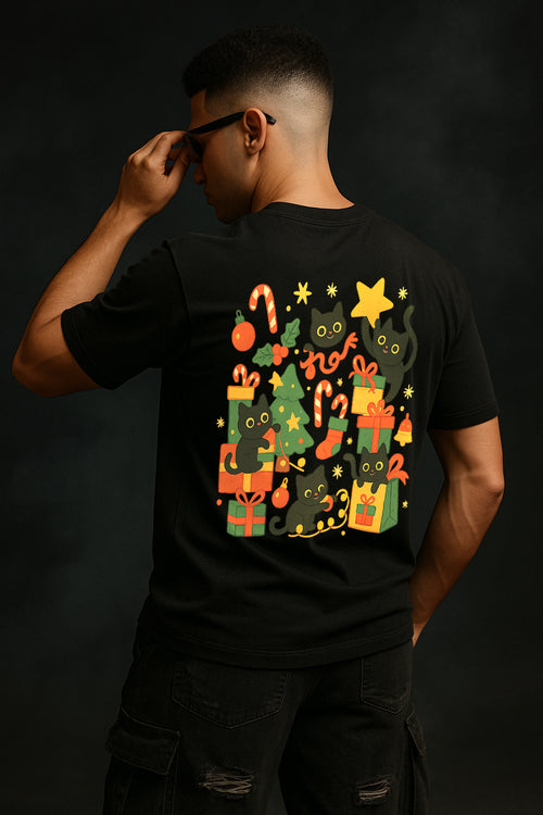 CHRISTMAS CATS - COZY HOLIDAY GRAPHIC TEE